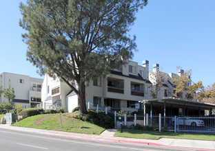 Creekwood at River Run in San Diego, CA - Building Photo - Building Photo