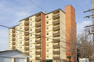 904 3rd Ave in Conway, PA - Building Photo