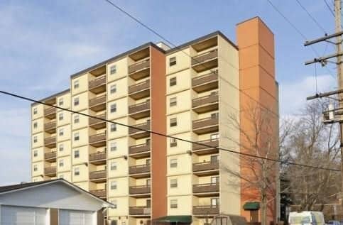 904 3rd Ave in Conway, PA - Building Photo