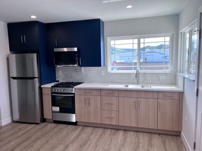 4571 Bidwell St in Simi Valley, CA - Building Photo - Building Photo