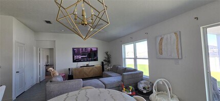 1446 Geranium Dr in Mascotte, FL - Building Photo - Building Photo