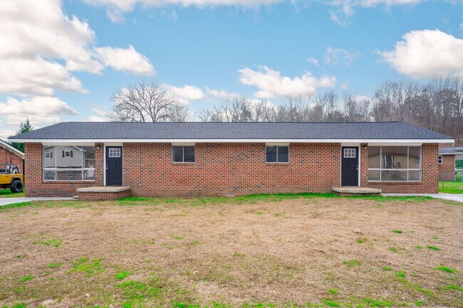 3338 Gundy Dr in Chattanooga, TN - Building Photo - Building Photo