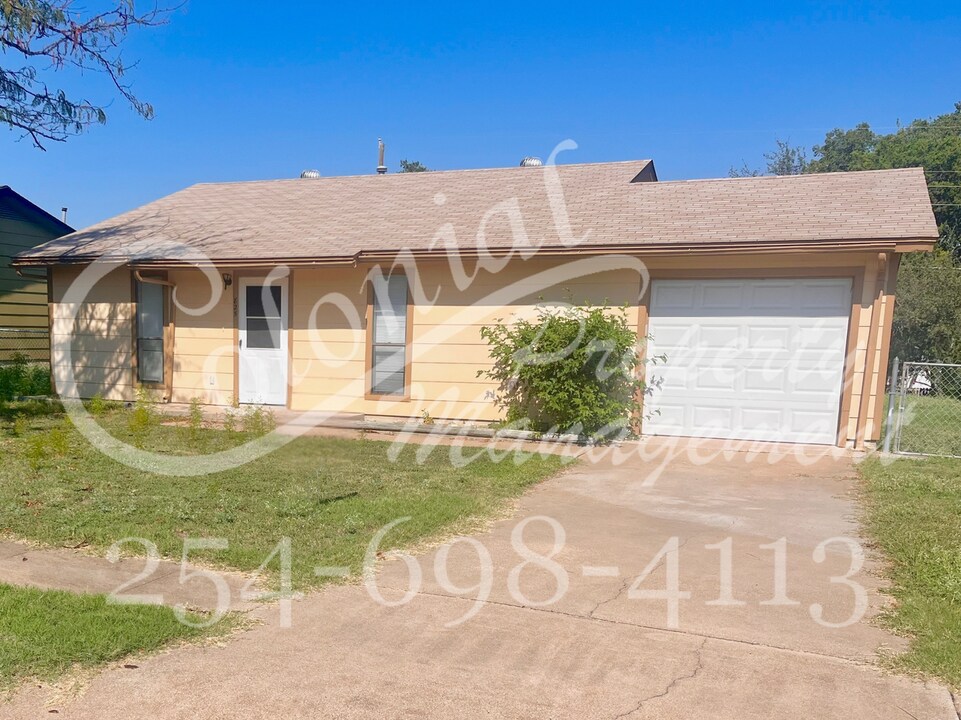 825 Michelle Dr in Copperas Cove, TX - Building Photo