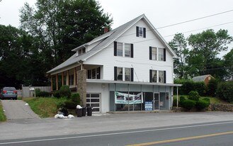 662 Great Rd in North Smithfield, RI - Building Photo