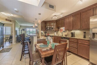 1515 Pinellas Bayway S in St. Petersburg, FL - Building Photo - Building Photo
