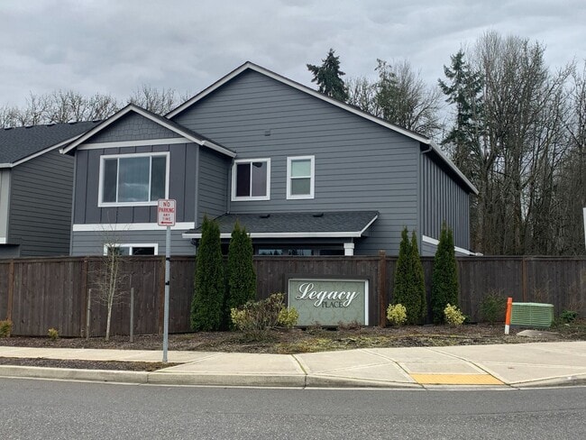 17005 NE 18th Ave in Ridgefield, WA - Building Photo - Building Photo