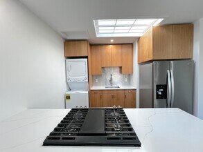 101-13 Ascan Ave in Queens, NY - Building Photo - Building Photo