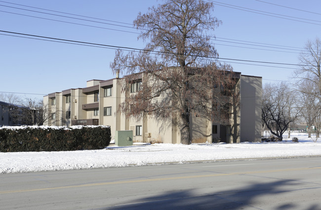 Catalpa Village in Bloomington, MN - Building Photo - Building Photo