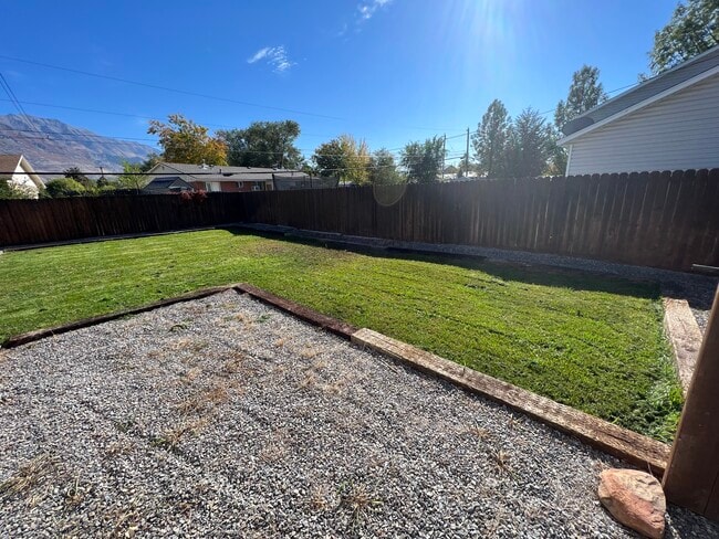 614 N 550 E in American Fork, UT - Foto de edificio - Building Photo