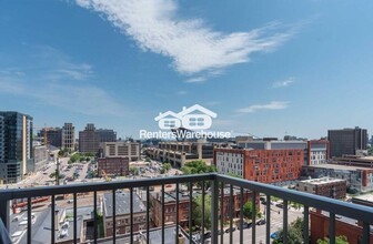 929 Portland Ave in Minneapolis, MN - Building Photo - Building Photo