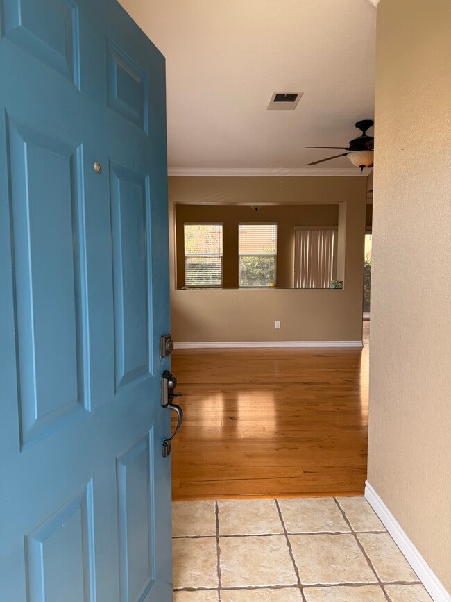 590 Yarrow Dr in Simi Valley, CA - Building Photo - Building Photo