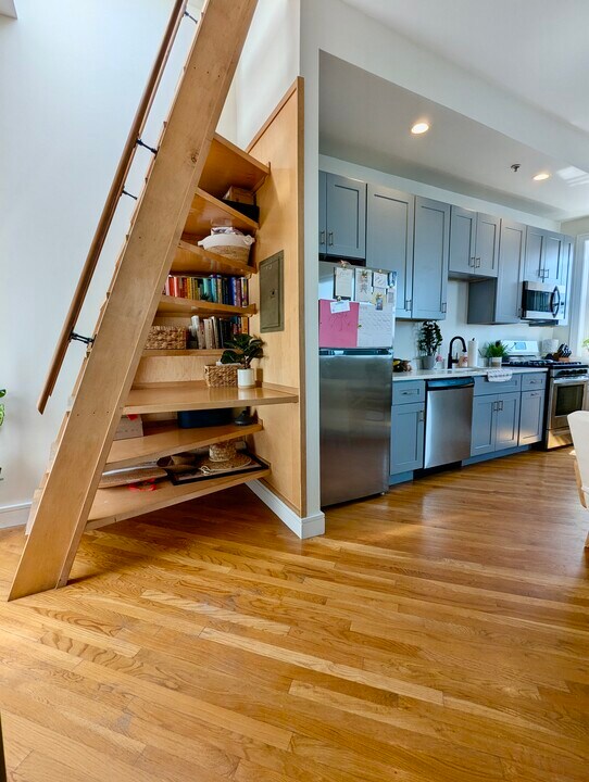 39 Thomas Park, Unit 39 Thomas Park in Boston, MA - Building Photo