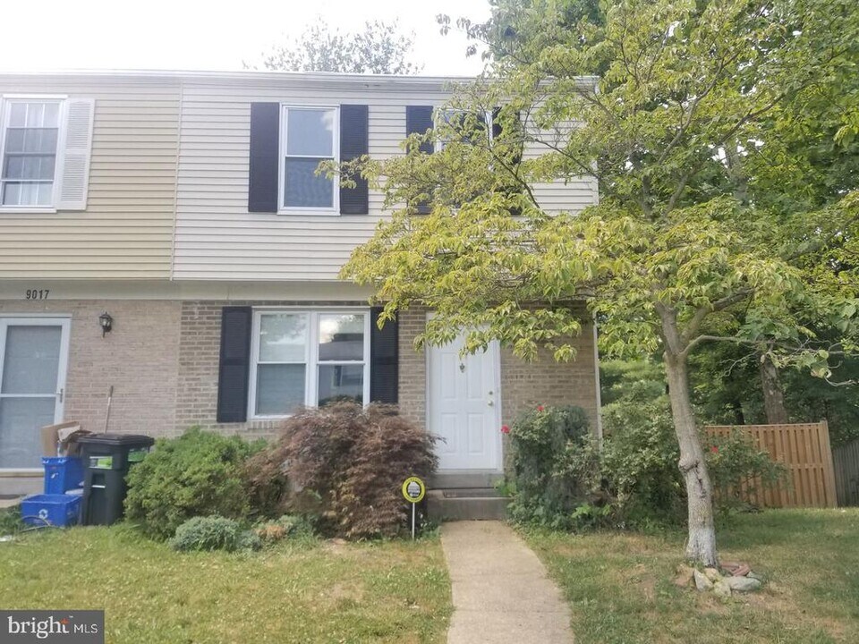 9015 Chesley Knoll Ct in Gaithersburg, MD - Building Photo