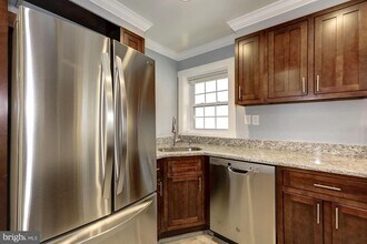 811 Thayer Ave in Silver Spring, MD - Building Photo - Building Photo
