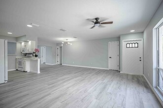 5307 17th Ave W in Bradenton, FL - Building Photo - Building Photo