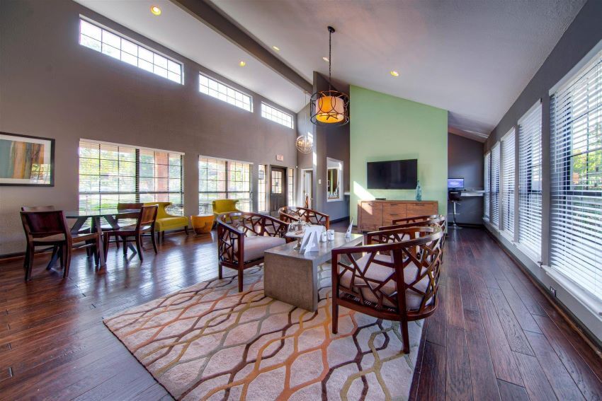 Hampton Point in Silver Spring, MD - Foto de edificio