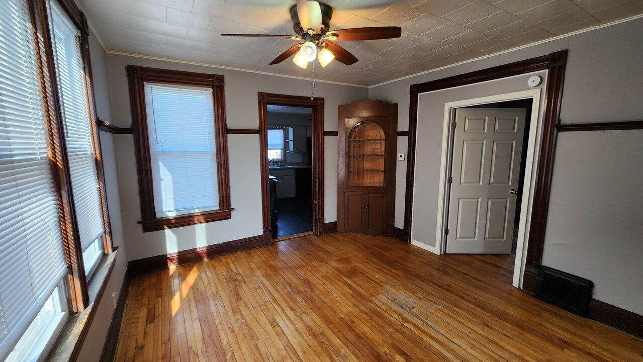 1725 Mississippi St in La crosse, WI - Building Photo