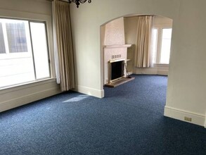 454 Goettingen St in San Francisco, CA - Building Photo - Building Photo