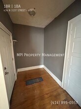 434 N 31st St, Unit 436 in Milwaukee, WI - Building Photo - Building Photo