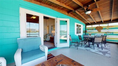 7901 Boca Ciega Dr in St Pete Beach, FL - Building Photo - Building Photo