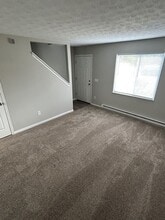 1200 Bunker Hill Ct in Troy, OH - Building Photo - Building Photo