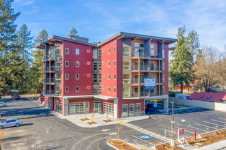 Lake Drive Lofts in Coeur d'Alene, ID - Building Photo - Building Photo