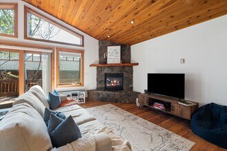 150 Adams St, Unit 5 in Lakeside, MT - Building Photo - Building Photo