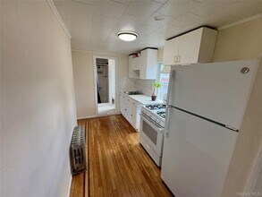 28 Carroll St in Yonkers, NY - Building Photo - Building Photo