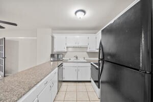 4726 Bay Point Rd in Panama City Beach, FL - Building Photo - Building Photo