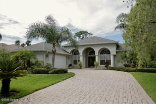 915 Starling Way in Rockledge, FL - Building Photo