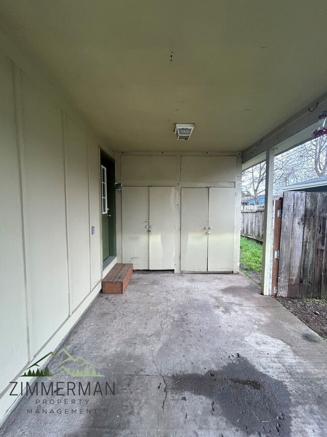 1645 Polk St in Eugene, OR - Building Photo - Building Photo