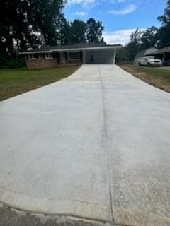 property at 1128 Lanier Dr