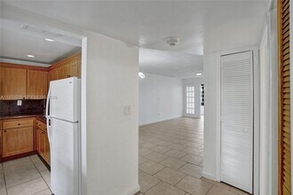 1601 NE 191st St in Miami, FL - Building Photo - Building Photo