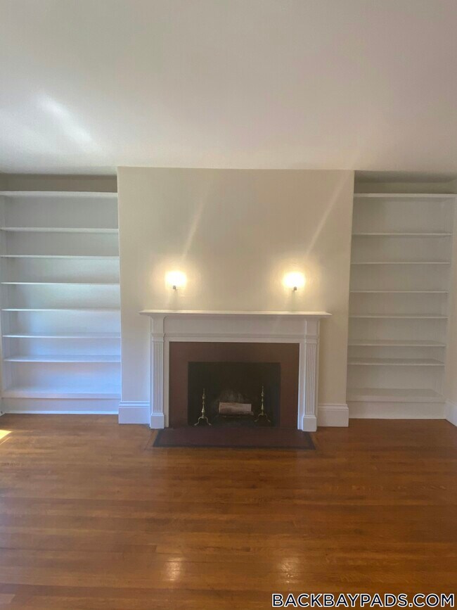 504 Beacon St, Unit 61
