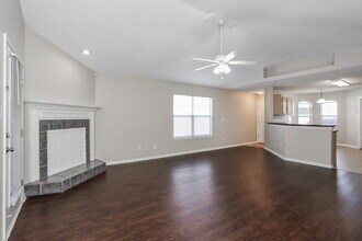 4506 Deer Valley Dr in Jacksonville, FL - Foto de edificio - Building Photo