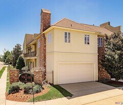 7402 Elderberry Ave in Baton Rouge, LA - Building Photo