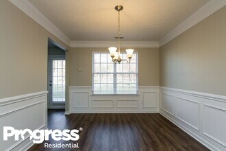 7033 Tanners Creek Dr in Huntersville, NC - Foto de edificio - Building Photo