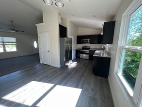 808 McLiviane Ct in Pevely, MO - Building Photo - Building Photo