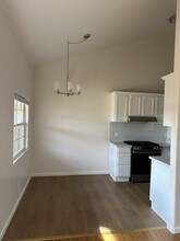 1035 Myrtle Ave, Unit 3 in Long Beach, CA - Building Photo - Building Photo