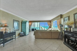 2501 S Ocean Dr in Hollywood, FL - Building Photo - Building Photo