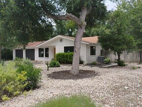 103 Laurel Ridge in San Marcos, TX - Building Photo - Building Photo