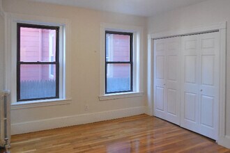 43 Cedar St, Unit 1B in Somerville, MA - Building Photo - Building Photo