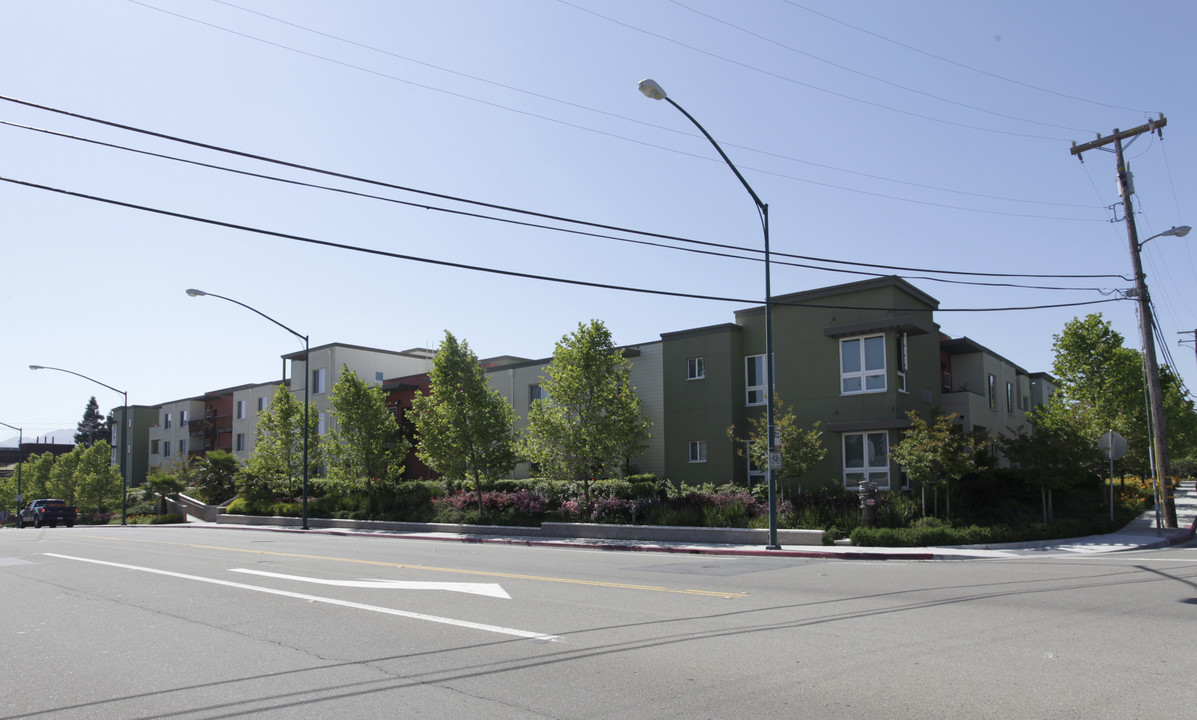 Villa Vasconcellos in Walnut Creek, CA - Foto de edificio