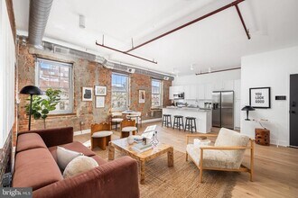 901 King St in Alexandria, VA - Building Photo - Building Photo