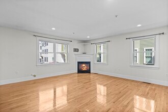 273 Athens St, Unit 1 in Boston, MA - Building Photo - Building Photo