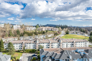 Fraser Court in Maple Ridge, BC - Building Photo - Building Photo