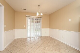 312 Walden Ridge Ct in Winston-Salem, NC - Building Photo - Building Photo