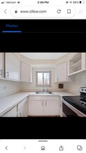2655 E Maple Rd, Unit 19 in Birmingham, MI - Building Photo - Building Photo