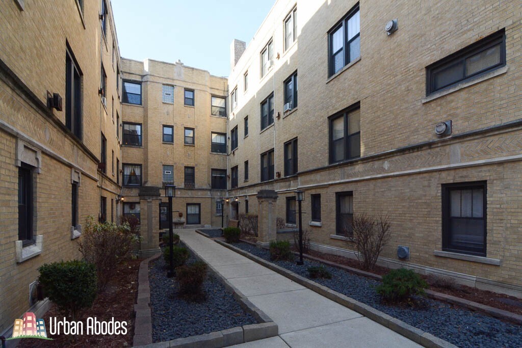 2832 N Orchard St, Unit M09B in Chicago, IL - Foto de edificio