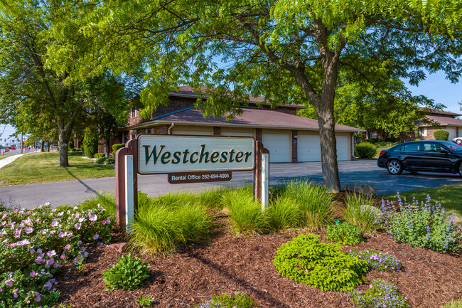 Westchester Apartments in Kenosha, WI - Foto de edificio - Building Photo